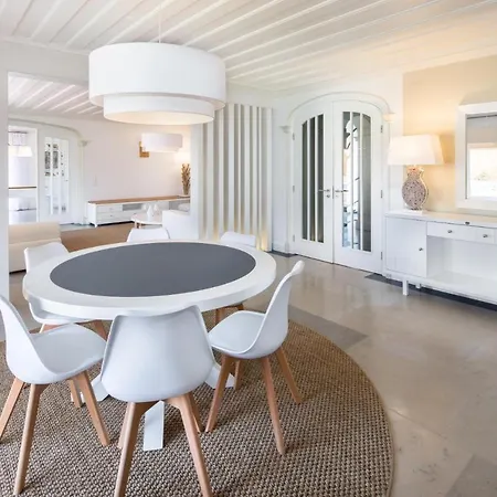 Sleeps 6 With Pool And Air Con Villa Aroal